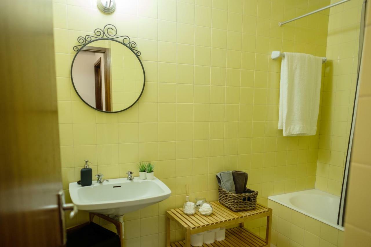 Cozy 3 Room Apartment In Penafiel Centre Dış mekan fotoğraf